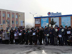Траурный митинг в память о погибших в Кемерово. Траурный митинг в память о погибших в Кемерово.